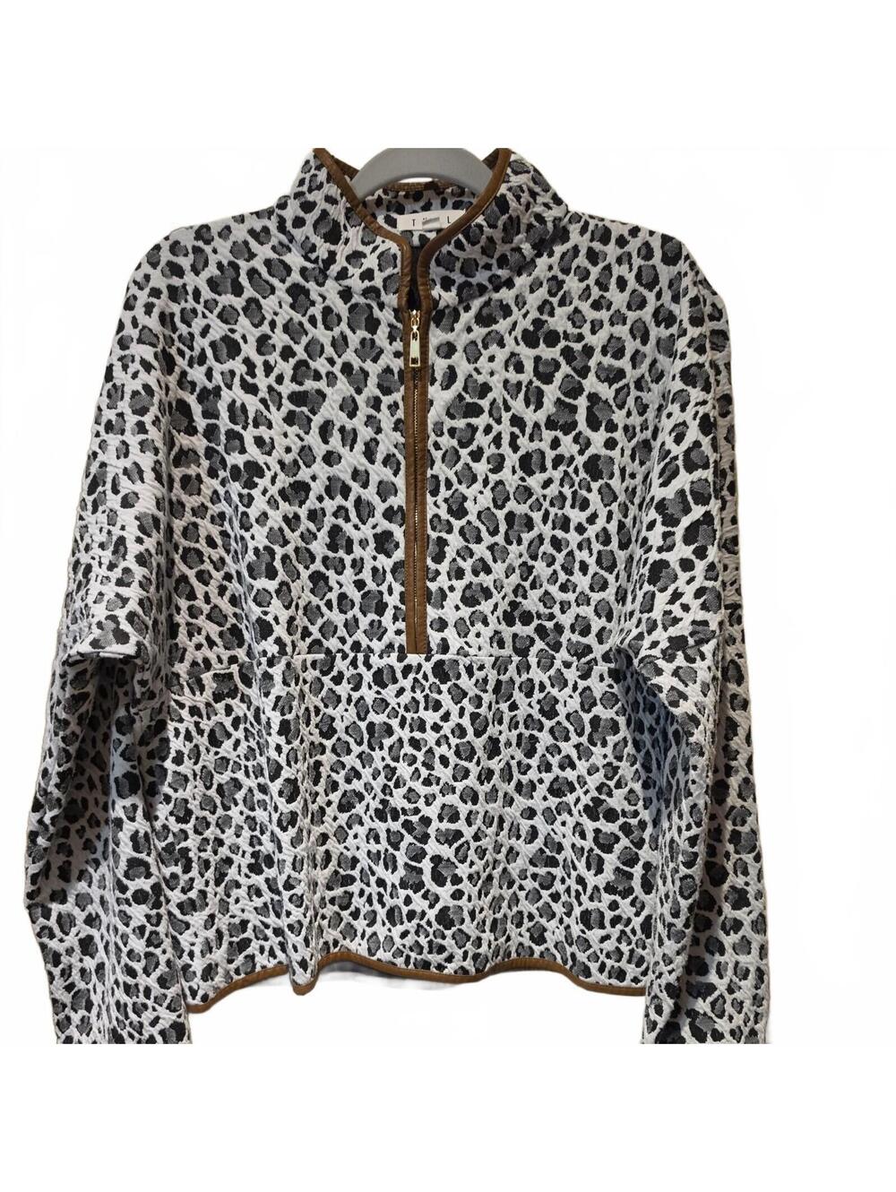 THML Pullover Women’s Large Half Zip Cheetah Animal Print Pullover Top Casual